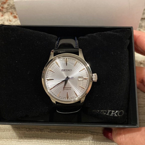 BRAND NEWSeiko Presage Mens watch absolutely handsome.